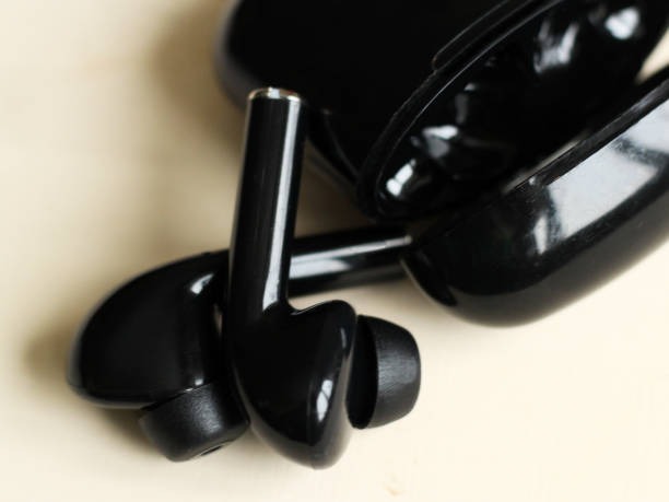 Enhance Conversations with M95 Translator Earbuds Technology
